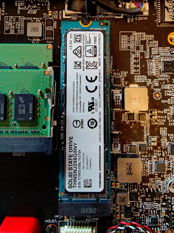 MSI GP73 Leopard 8RD (21).jpg