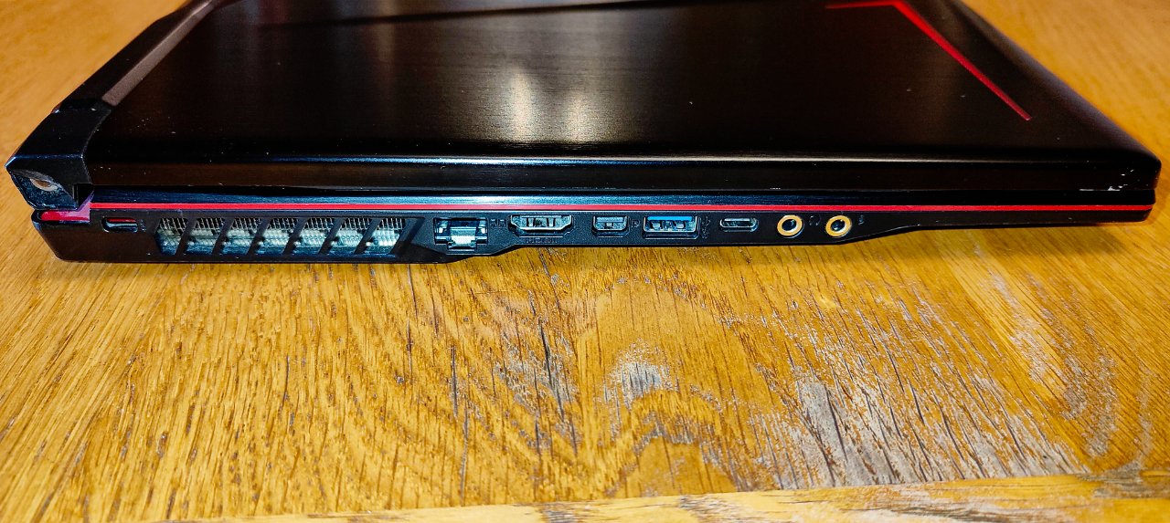 MSI GP73 Leopard 8RD (5).jpg