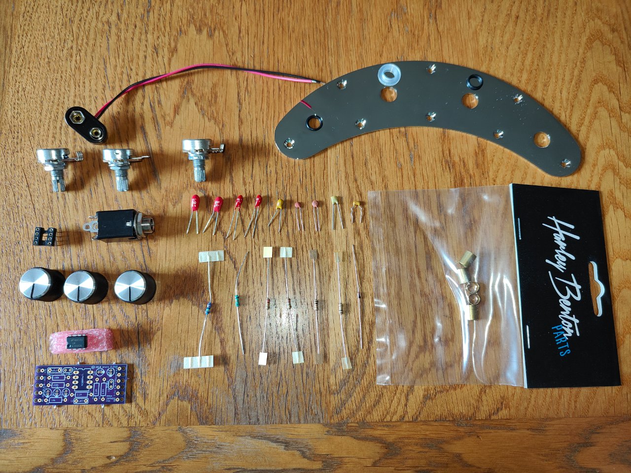 Music Man 2EQ LM4250CN Preamp+ (2).jpg