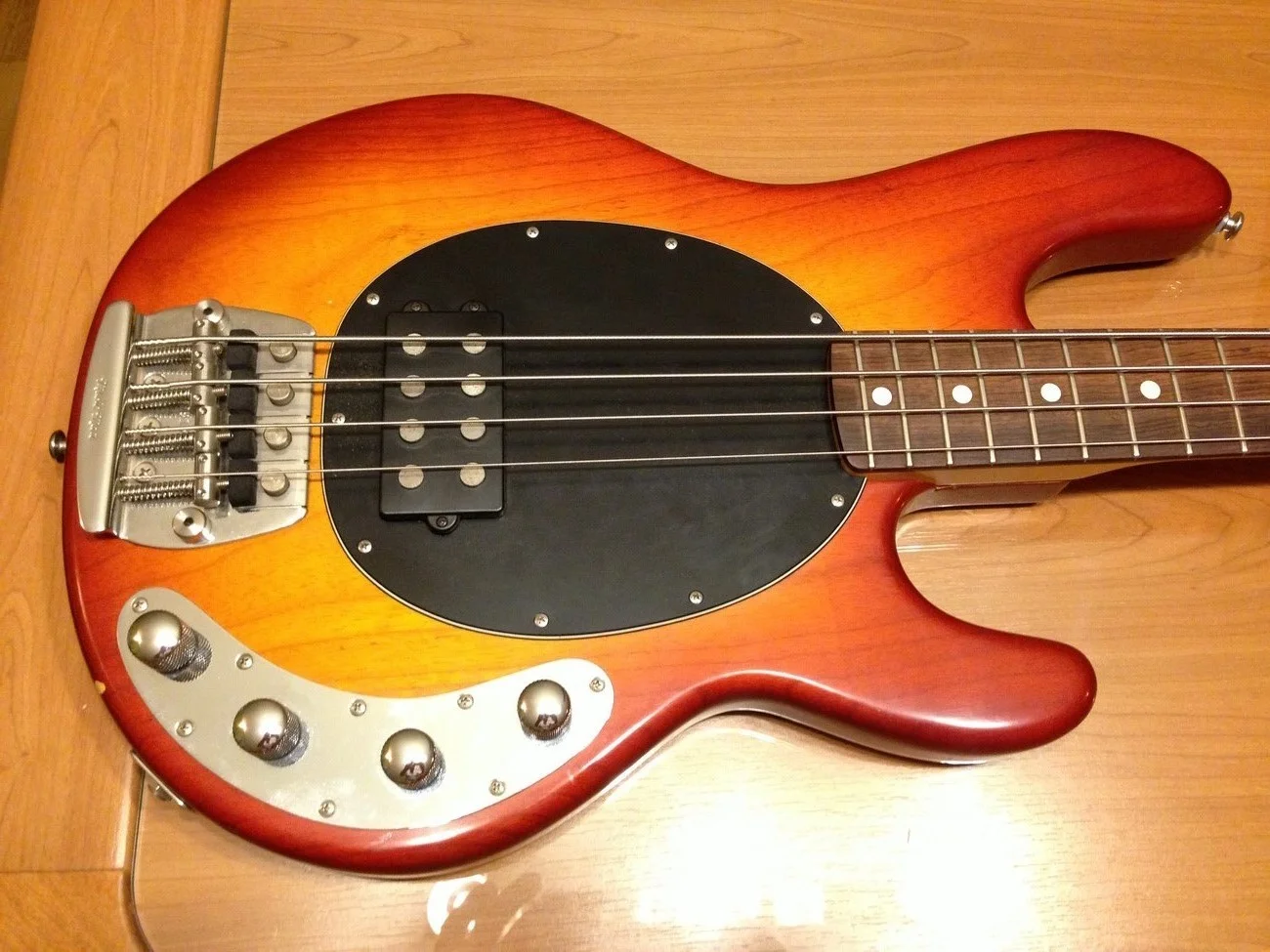 Music Man SR 1988 001 mala.webp