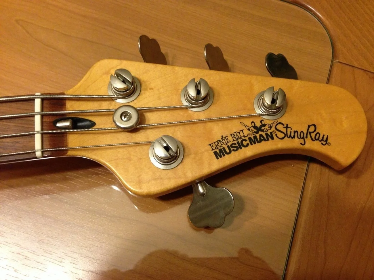 Music Man SR 1988 007 mala.webp