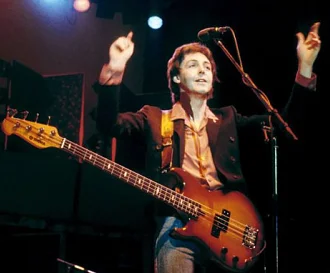 Paul Yamaha Bass.webp