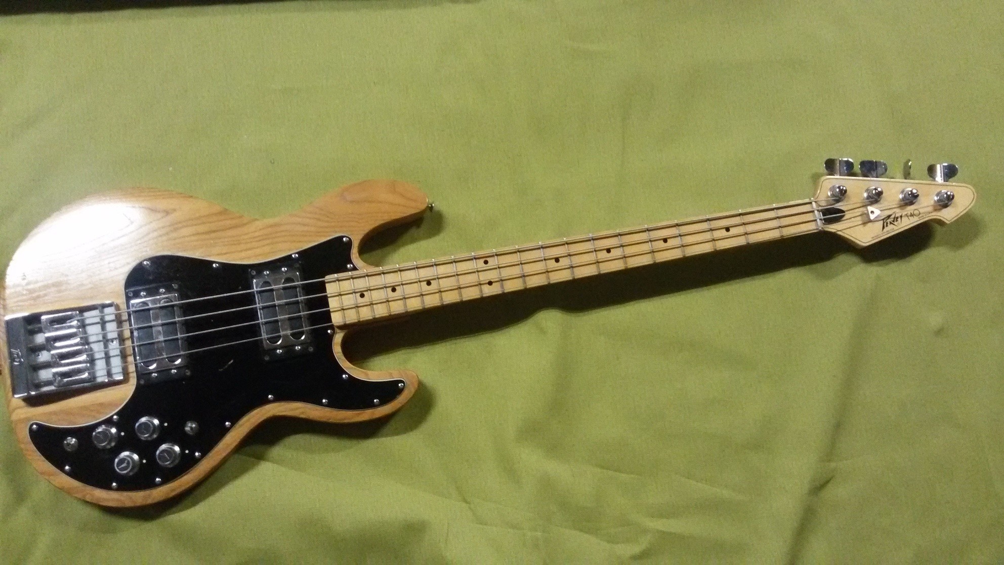 peavey t40.jpg