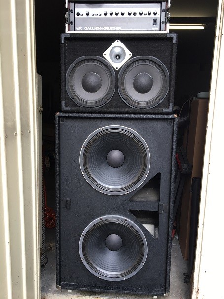 PEAVEY_2x15 + SWR Goliath II.jpg
