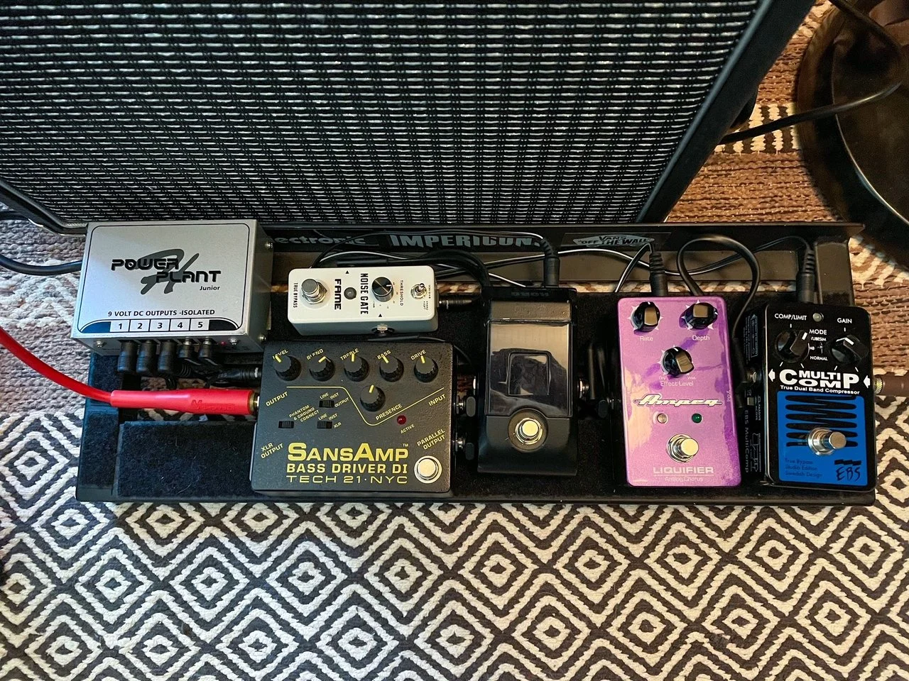 Pedalboard_neuneu.jpg