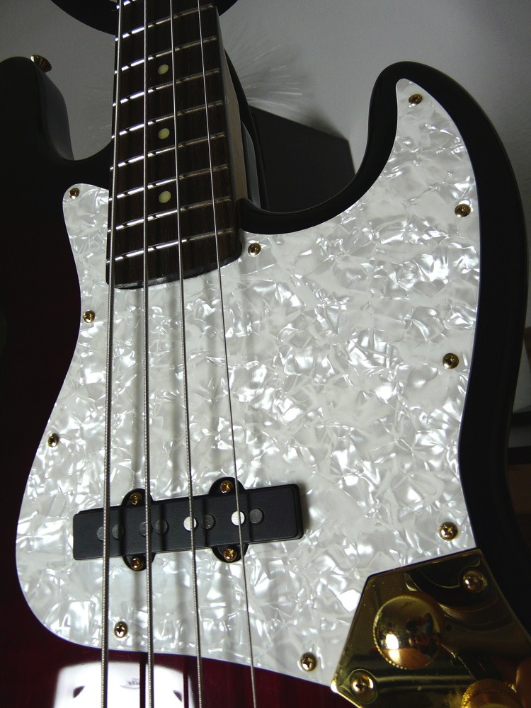 pickguard.jpg
