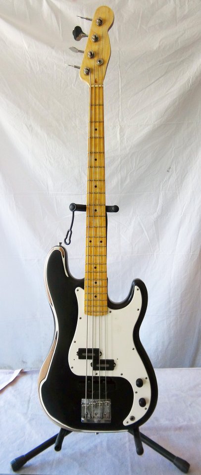 PJ_bass_hui.jpg