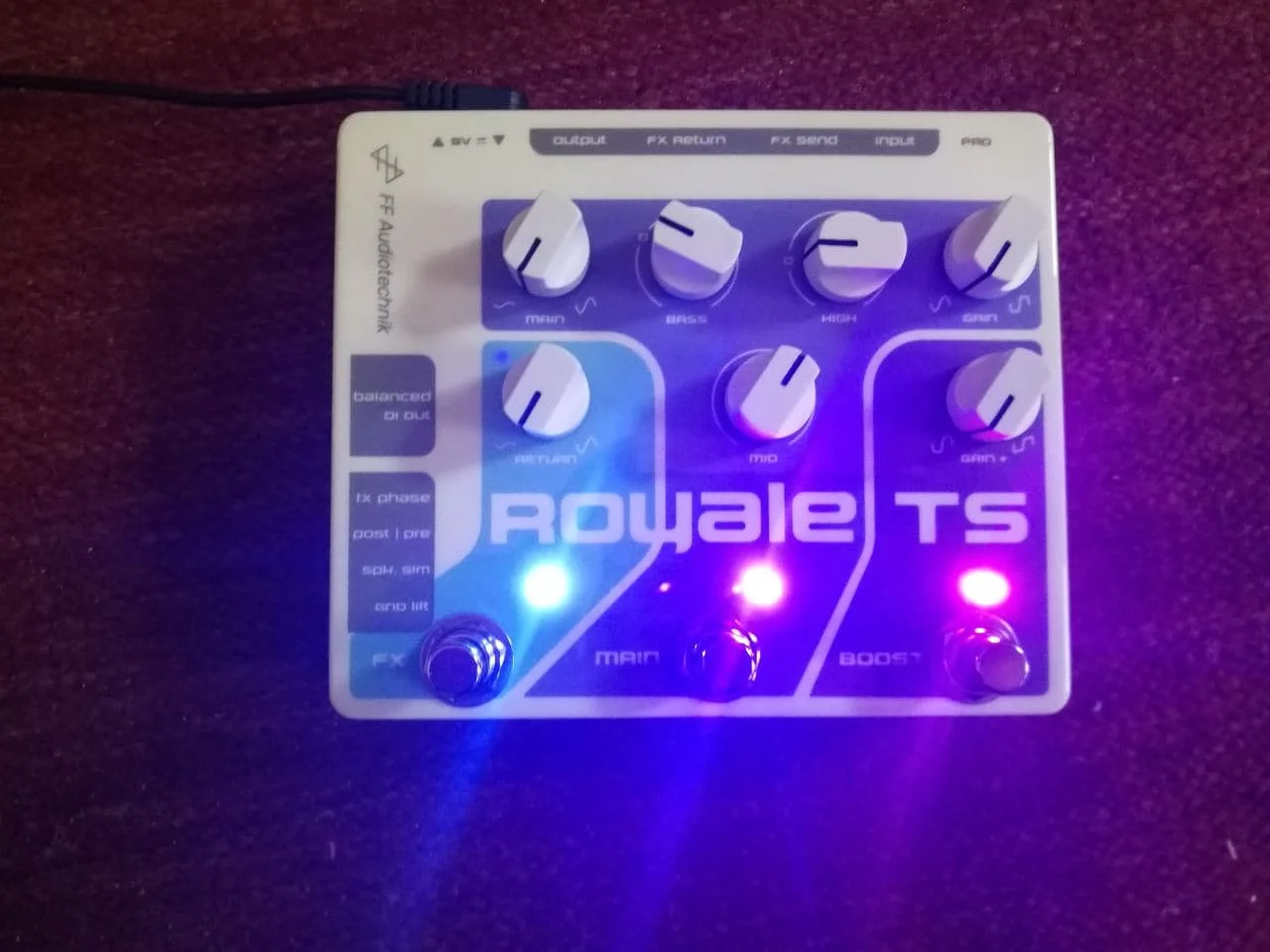 royal ts4.jpg