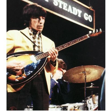 Screenshot 2025-10-11 at 12-27-32 Bill Wyman's Vox Teardrop Bass WhatGear™.png
