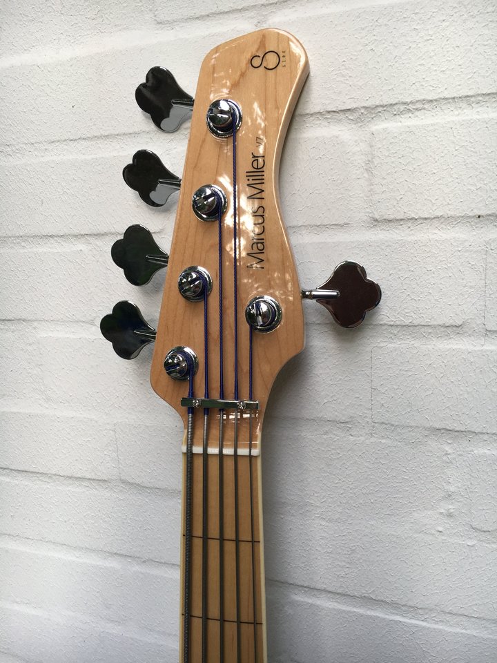 siremarcusmillerv7fretless2.jpg