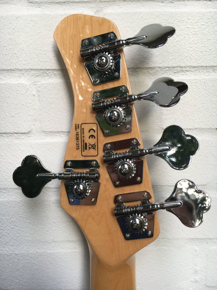 siremarcusmillerv7fretless6.jpg