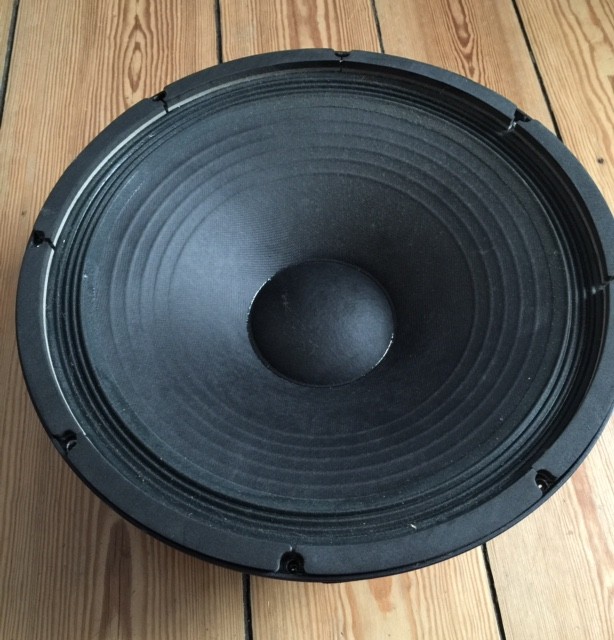 speaker1.jpg
