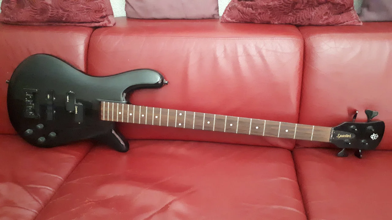 spector bass.webp