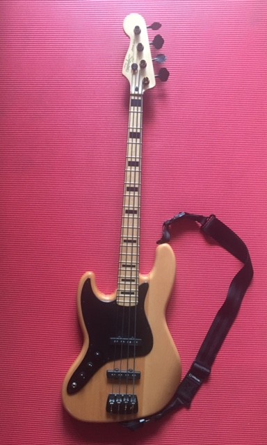 Squier LH.jpg