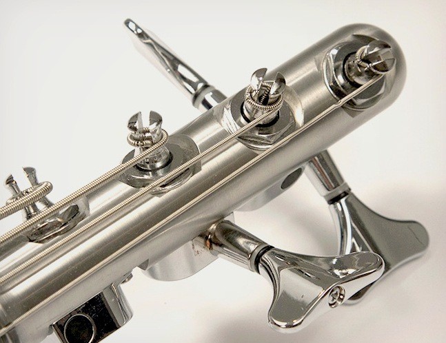Stash-Stainless-Steel-Bass-4.jpg