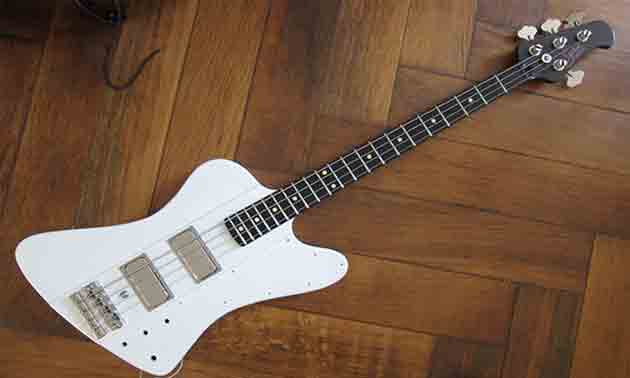 sting-ray-thunderbird-bass-eigenbau.jpg