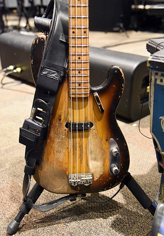 stingbass1-w880.jpg