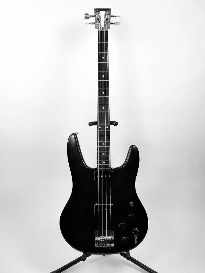 tb 2000 black 9.webp