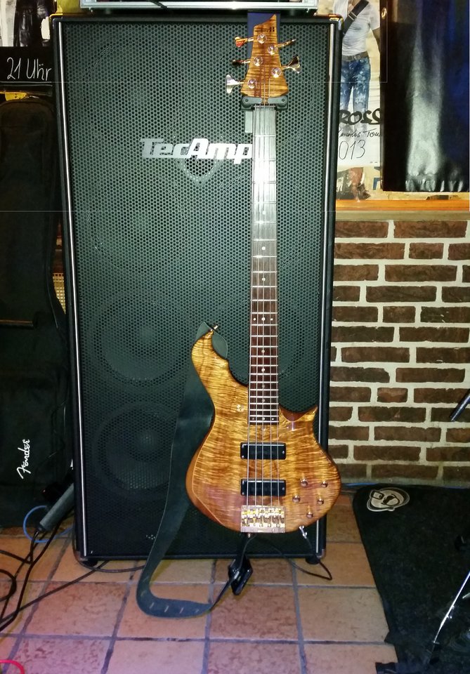 Tecamp L810.jpg