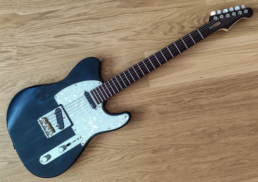 Tele_r.jpg