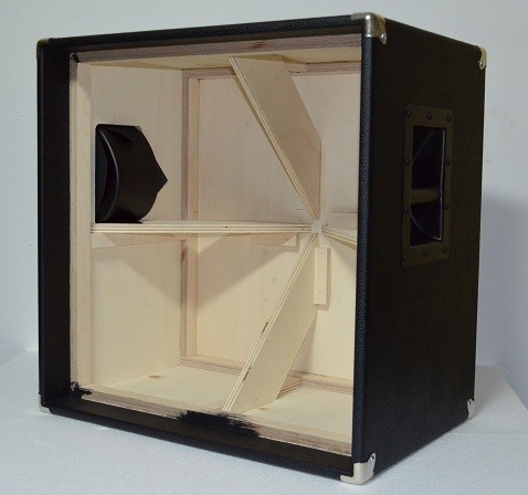 Tolex Leerbox 2 schräg.jpg