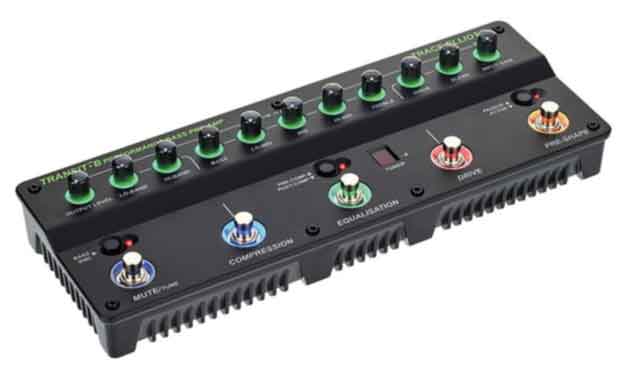 traceelliot-1-pedal.jpg