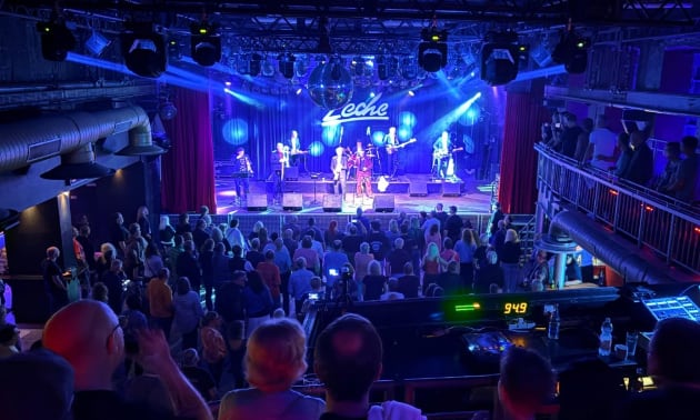 Doubleneck: TariQ und Hen zum, Jahreswechsel