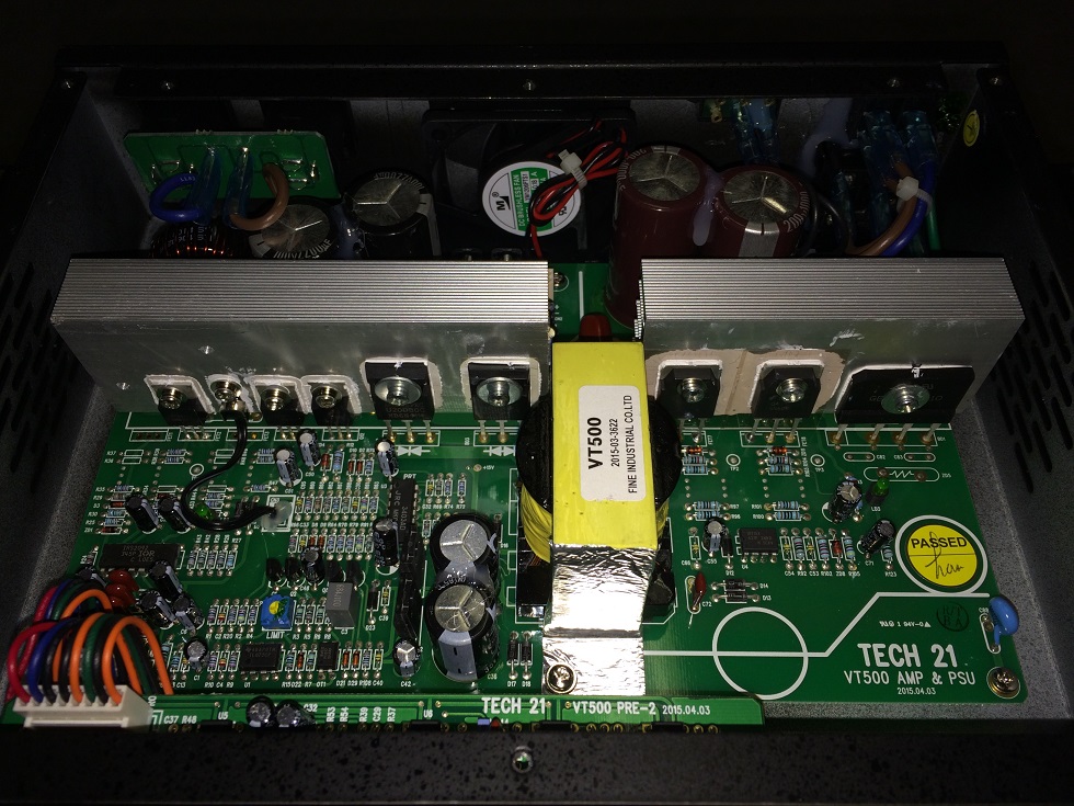 VT Bass 500 Guts.jpg