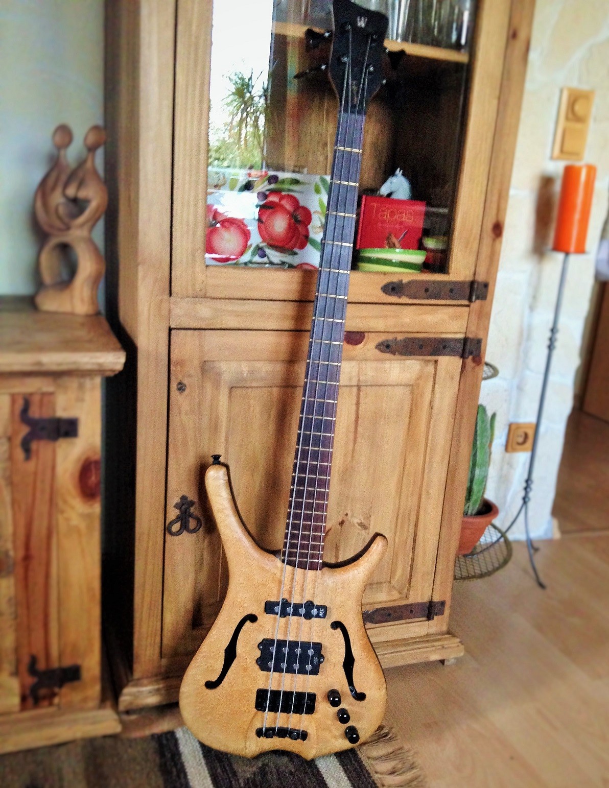 Warwick Infinity NT4 Ltd (16).JPG