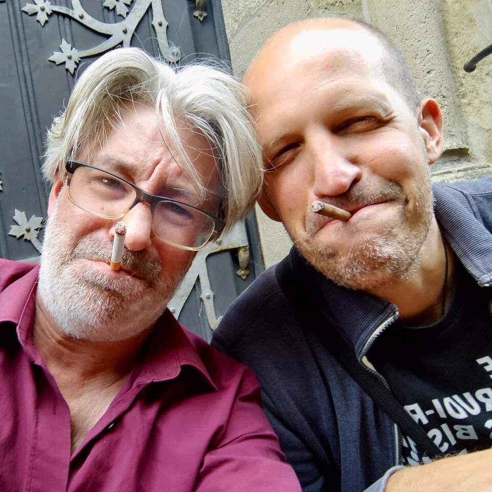 Double Neck: Tarik & Hen über das Leben eines No-Name-Musikers