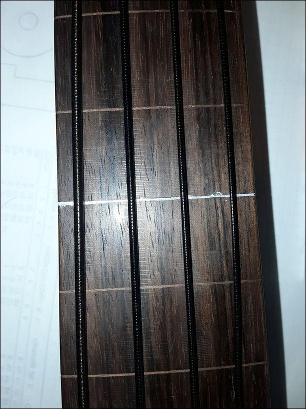 YamahaBass_RBX260F_FretlinesNachziehen_VorherNachher.jpg