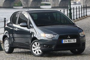 mitsubishi-colt-mit_col_09_3t_5.jpg