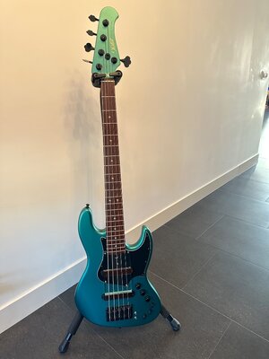 Xotic XJ 5 string
