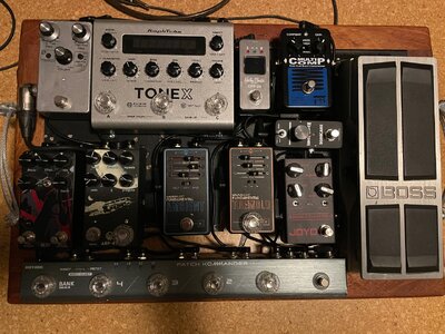 Pedalboard Auflösung: Vong, EBS Multicomp, Walrus Audio etc