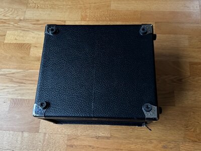 Phil Jones PB-100 - 9.jpeg