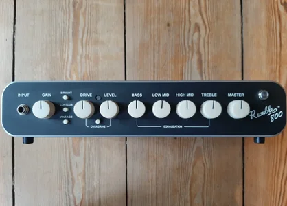 Fender Rumble 800 HD Bass Amp Verstärker Top