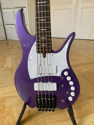 Baboomin Q-River Bass 5 Purple / wiegt nur 3.7kg