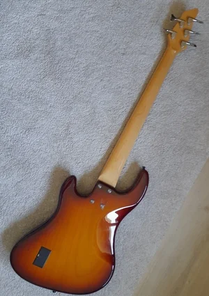 Clover Rückseite total o Platte.webp