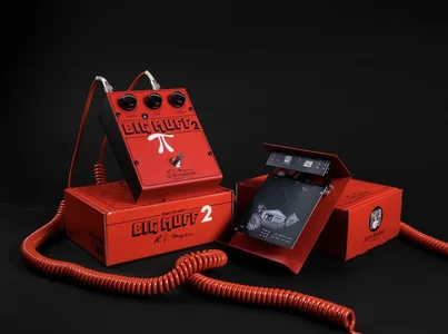 JHS & Electro-Harmonix Big Muff2 (original big housing)