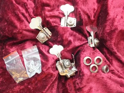 MUSIC MAN 3-1 Bass Mechaniken 3 x plus 1 x Hip Shot D Tuner