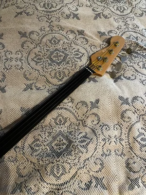 Warmoth Jazz Bass Neck fretless Ebony (lefty - geht aber auch like Dusty Hill)