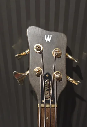 Warwick Streamer Stage I Classic Line inkl. Original Warwick Flightcase