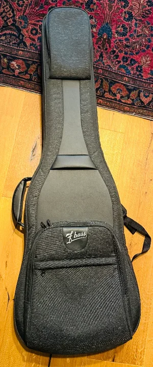 Verkaufe F Bass Gigbag