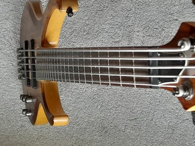 9 Ibanez BTB675 von oben.webp