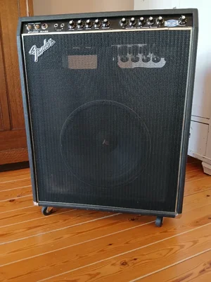 Fender Studio Bass 1978, serviced