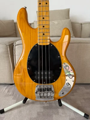 Music Man StingRay – 1977, Natural Finish, Pre-Ernie Ball