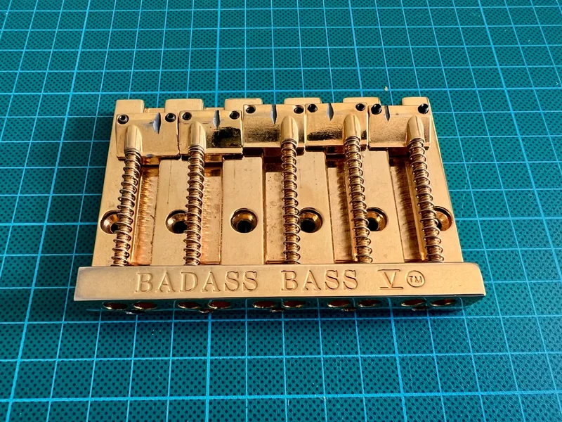 LEO QUAN BADASS Bass Bridge V GOLD OVP