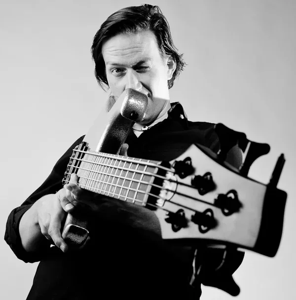 BASS UNTERRICHT in KÖLN und ONLINE!