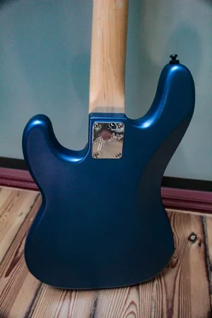 Fender03.webp