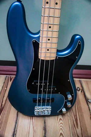 Fender05.webp